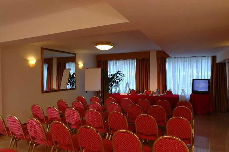 Hotel De Londres Римини
