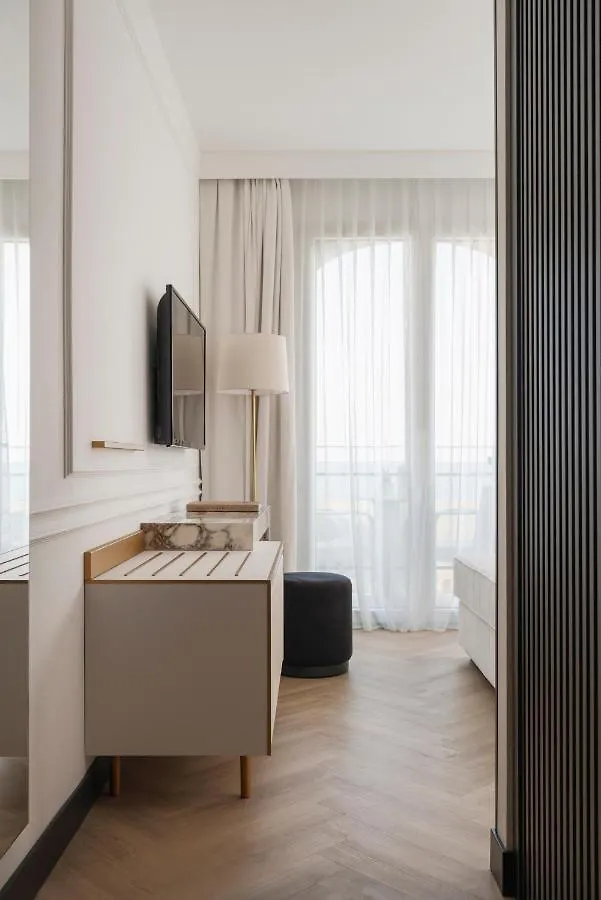 Hotel De Londres Римини