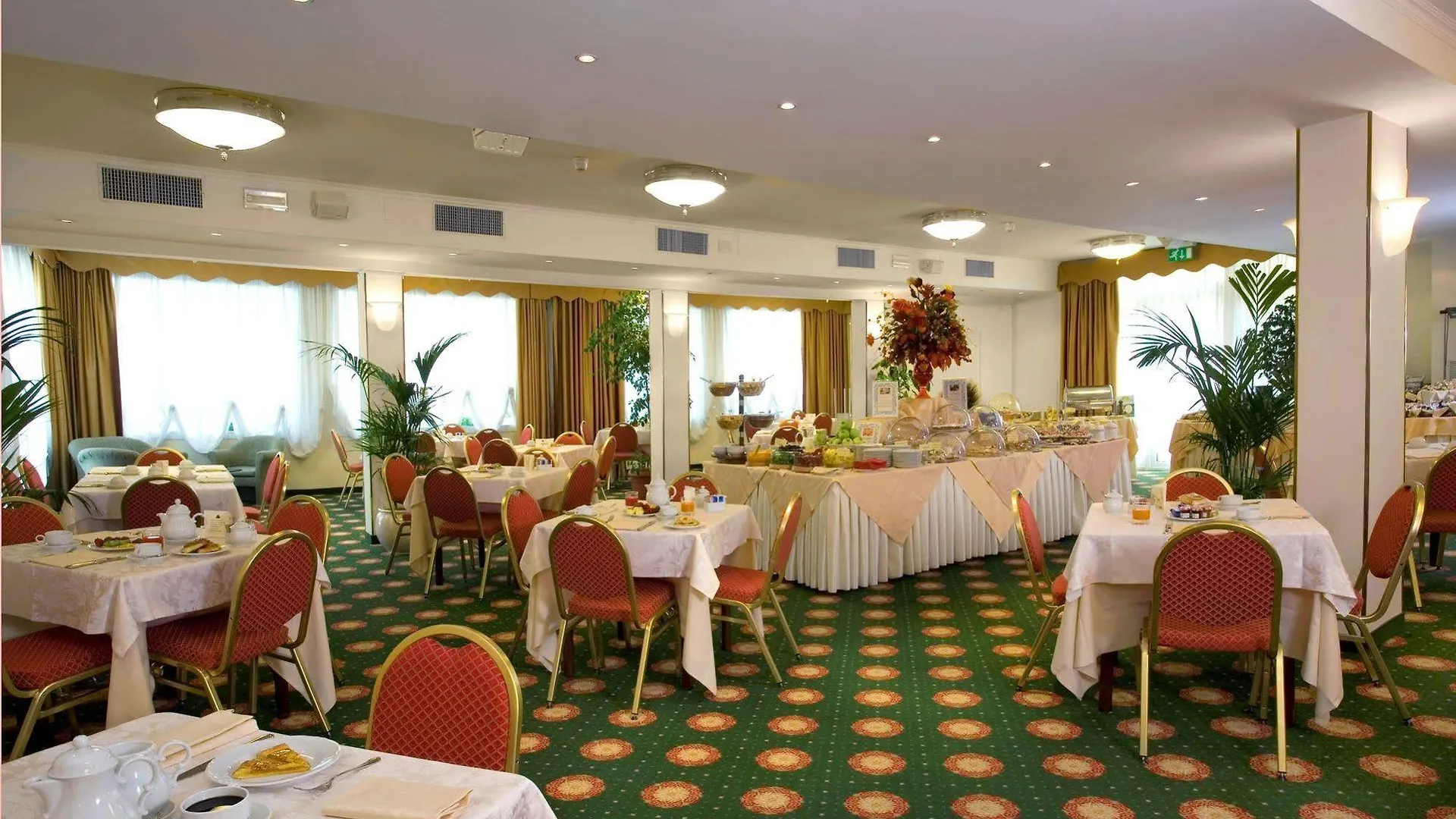 Hotel De Londres Rimini 4*,
